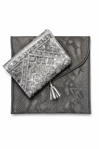 Silver Serenity prayer mat from Masra - view 2
