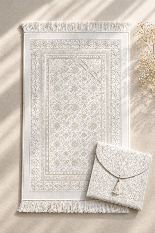 Pearl Serenity prayer mat from Masra